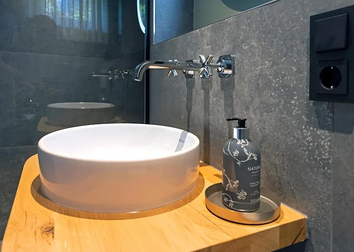 Eden Escapes Апартаменты